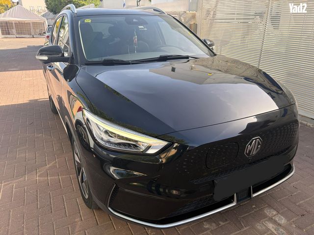 מודעת רכב אם ג'י ZS