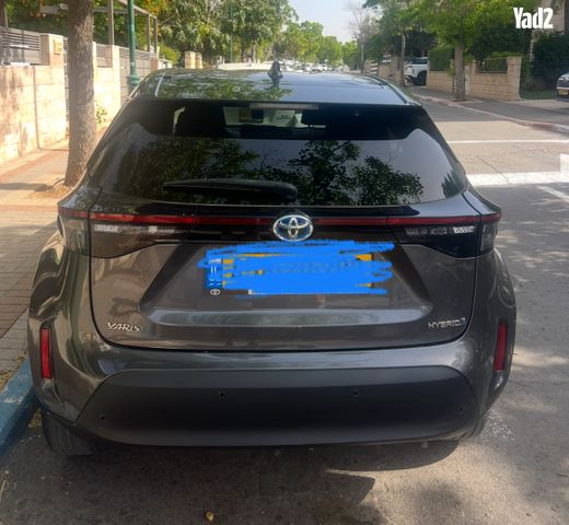 מודעת רכב טויוטה יאריס קרוס