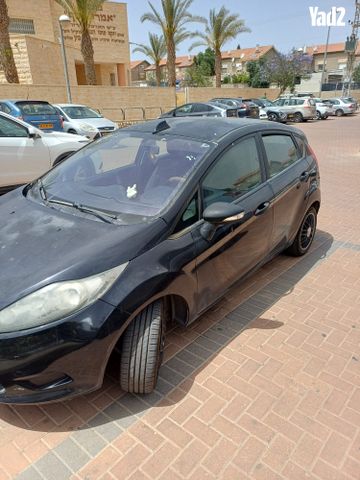 מודעת רכב פורד פיאסטה