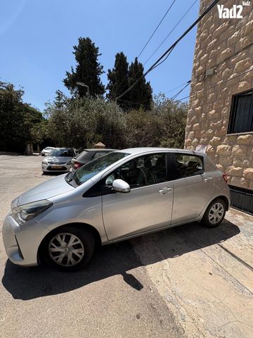 מודעת רכב טויוטה יאריס