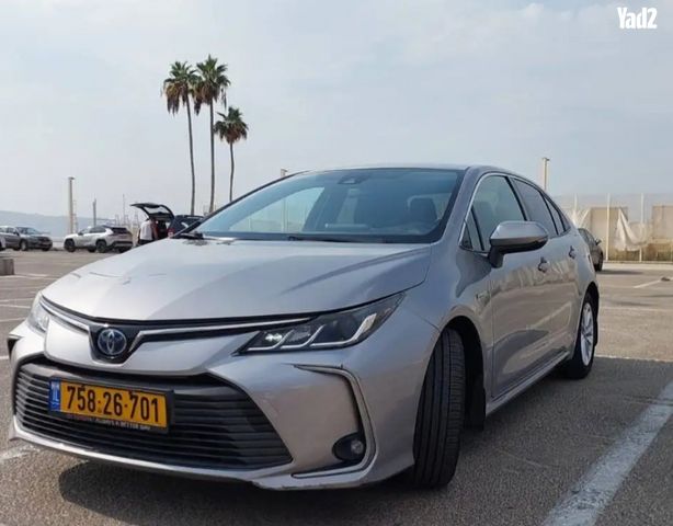 מודעת רכב טויוטה קורולה