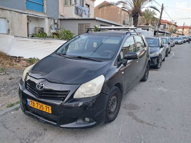מודעת רכב טויוטה ורסו