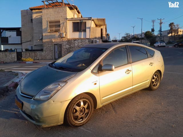 מודעת רכב טויוטה פריוס