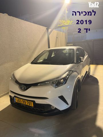מודעת רכב טויוטה C-HR