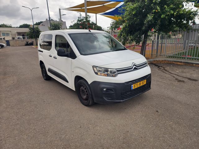 מודעת רכב סיטרואן ברלינגו