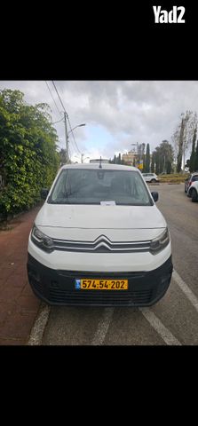 מודעת רכב סיטרואן ברלינגו