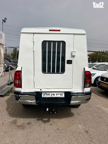 מודעת רכב טויוטה היילקס 1