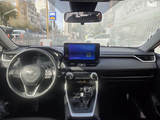 מודעת רכב טויוטה RAV4 2