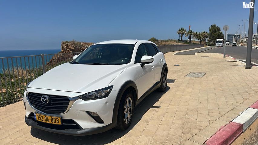 מודעת רכב מאזדה CX-3