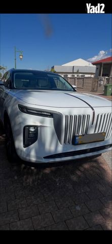 מודעת רכב הונגצ'י E-HS9