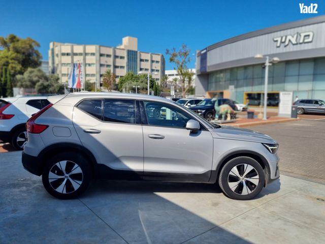 מודעת רכב וולוו XC40 2