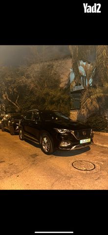 מודעת רכב אם ג'י EHS PHEV