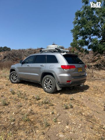 מודעת רכב ג'יפ גרנד צ'ירוקי