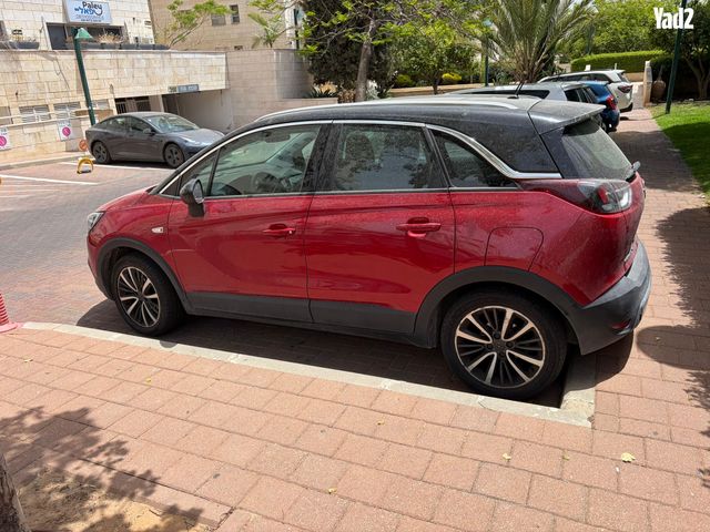 מודעת רכב אופל קרוסלנד X