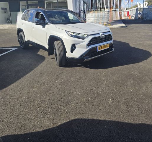 מודעת רכב טויוטה RAV4