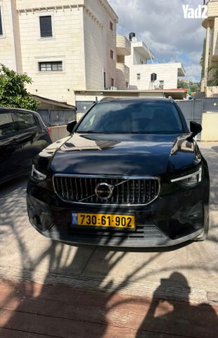 מודעת רכב וולוו XC40