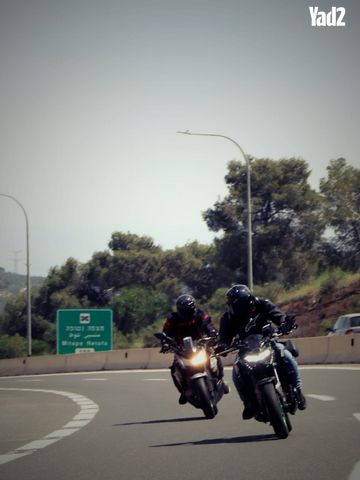 מודעת רכב קאוואסאקי Z1000 ABS