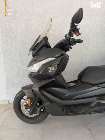 מודעת רכב VOGE SR4