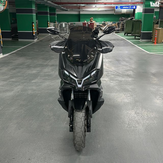 מודעת רכב סאן יאנג ADX 300