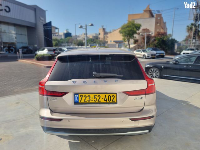 מודעת רכב וולוו V60 2
