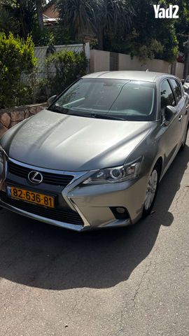 מודעת רכב לקסוס CT