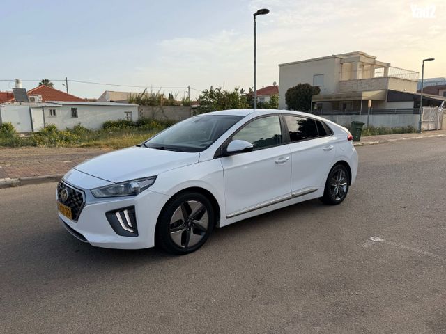 מודעת רכב יונדאי איוניק