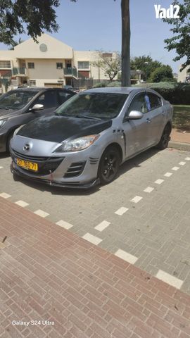 מודעת רכב מאזדה 3