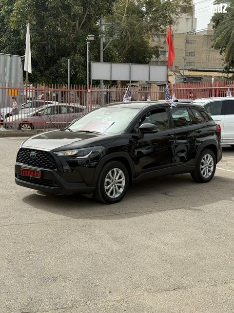 מודעת רכב טויוטה קורולה קרוס