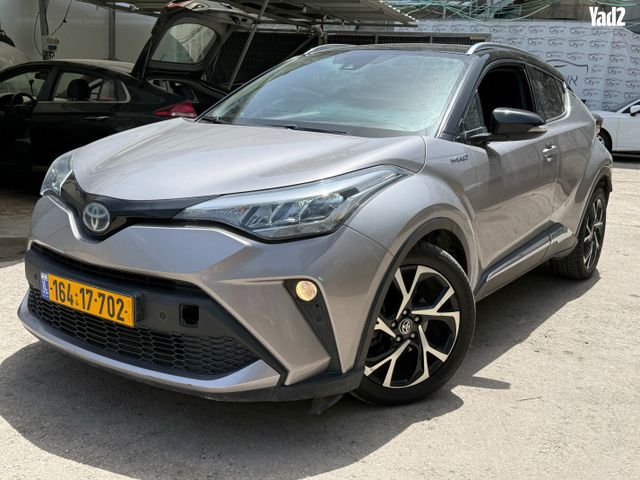 מודעת רכב טויוטה C-HR