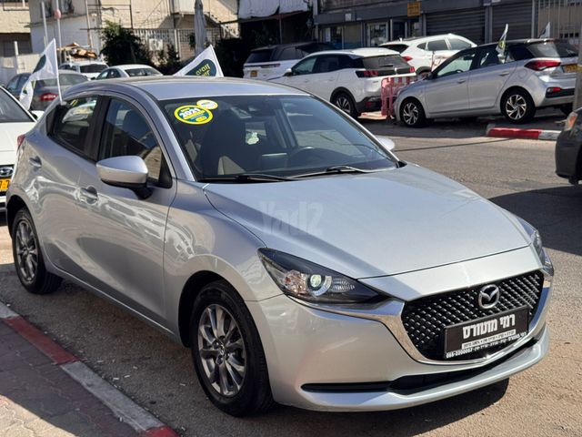 מודעת רכב מאזדה 2 3