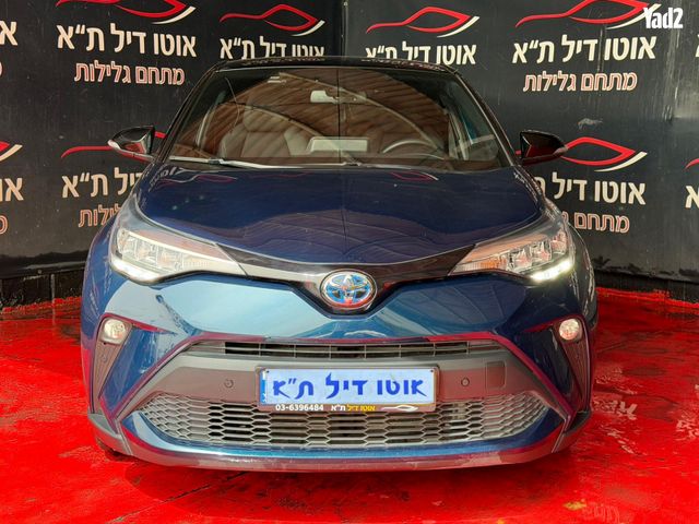 מודעת רכב טויוטה C-HR