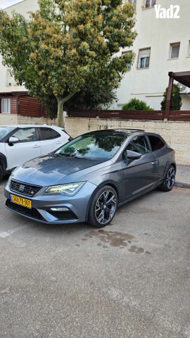 מודעת רכב סיאט לאון