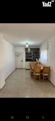 אלונים 14