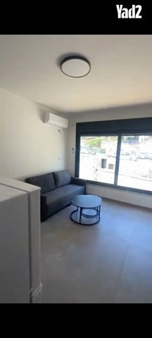 דרך יד לבנים 182