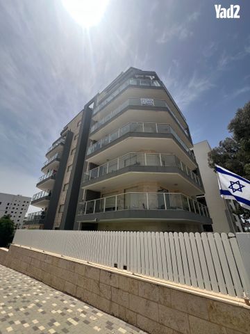 אדמונית 