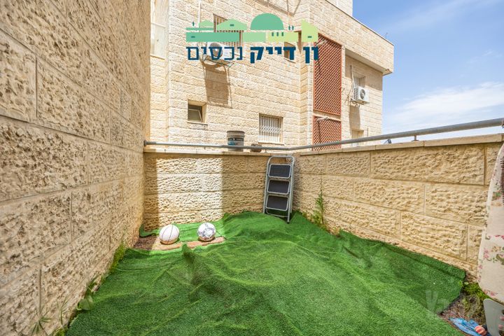 דירה למכירה בירושלים (תיווך) — 2