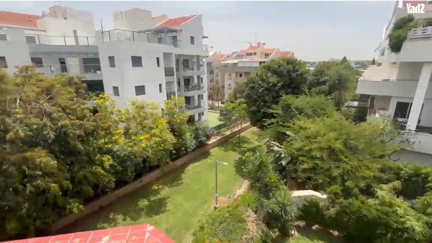 שרה אהרונסון