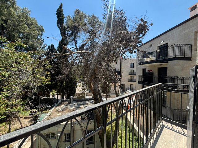 דירה להשכרה בירושלים (תיווך) — 5