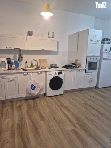 שדרות ירושלים 11