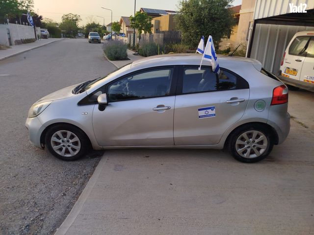 מודעת רכב קיה ריו