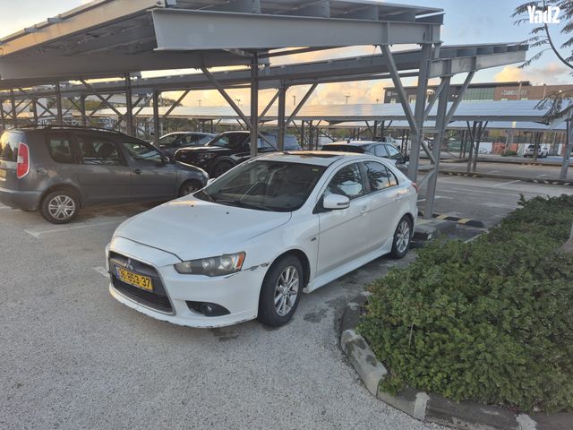 מודעת רכב מיצובישי לנסר