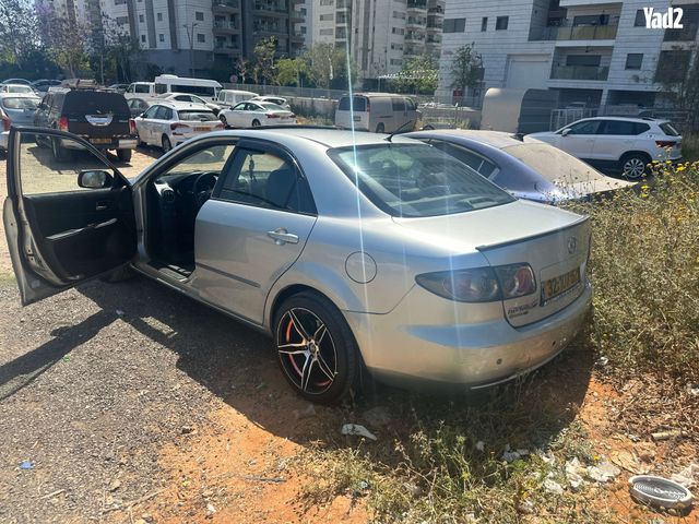 מודעת רכב מאזדה 6