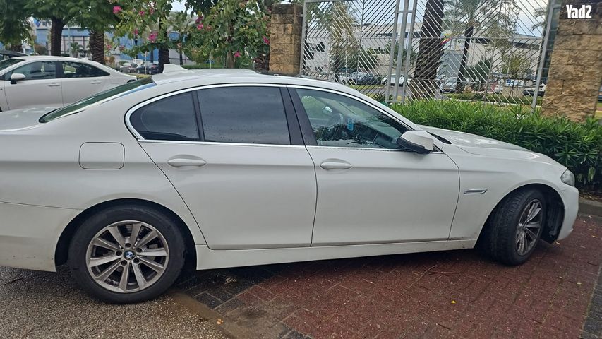 מודעת רכב ב מ וו סדרה 5