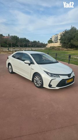 מודעת רכב טויוטה קורולה