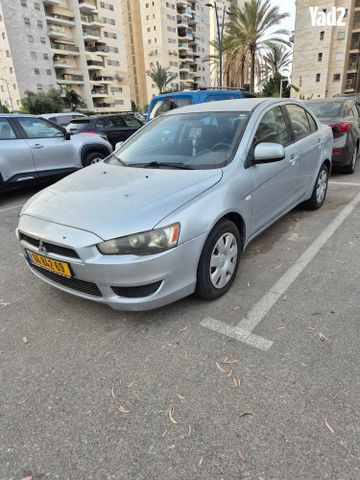 מודעת רכב מיצובישי לנסר