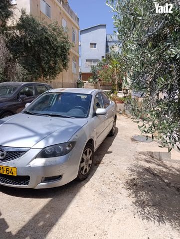מודעת רכב מאזדה 3