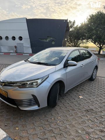 מודעת רכב טויוטה קורולה