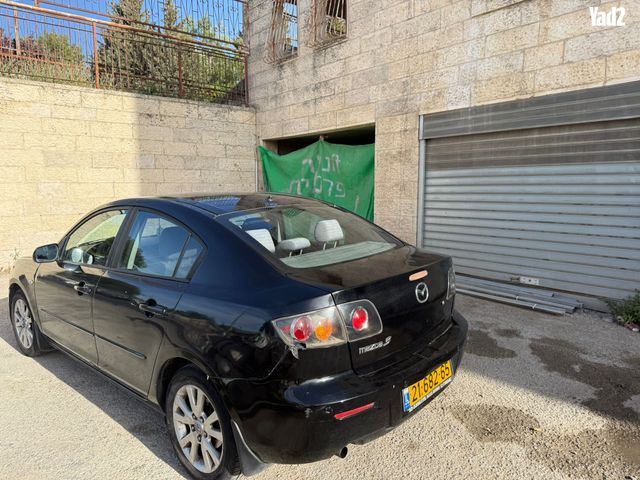 מודעת רכב מאזדה 3