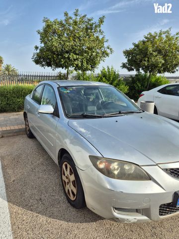 מודעת רכב מאזדה 3