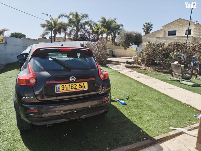 מודעת רכב ניסאן ג'וק